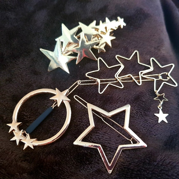 🍭💗Circle with Stars Pin (Gold finish) - Picture 3 of 4